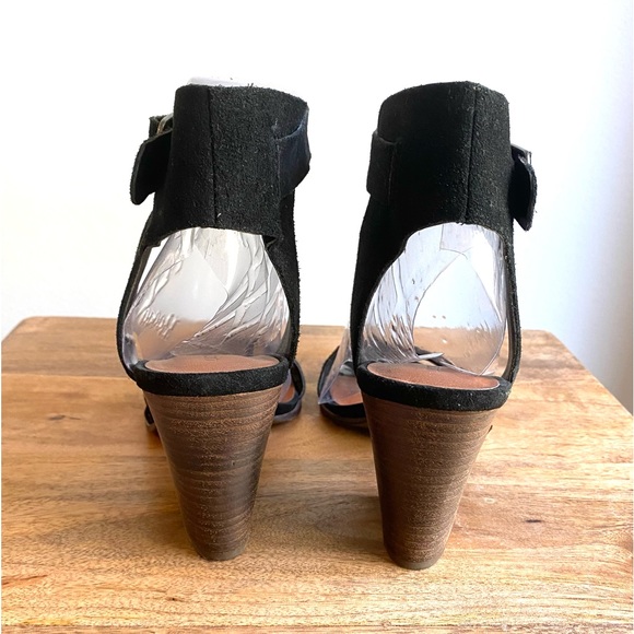 Lucky Brand Odonnah black suede laser cut out ankle strap block heels Size 7 - Picture 4 of 10